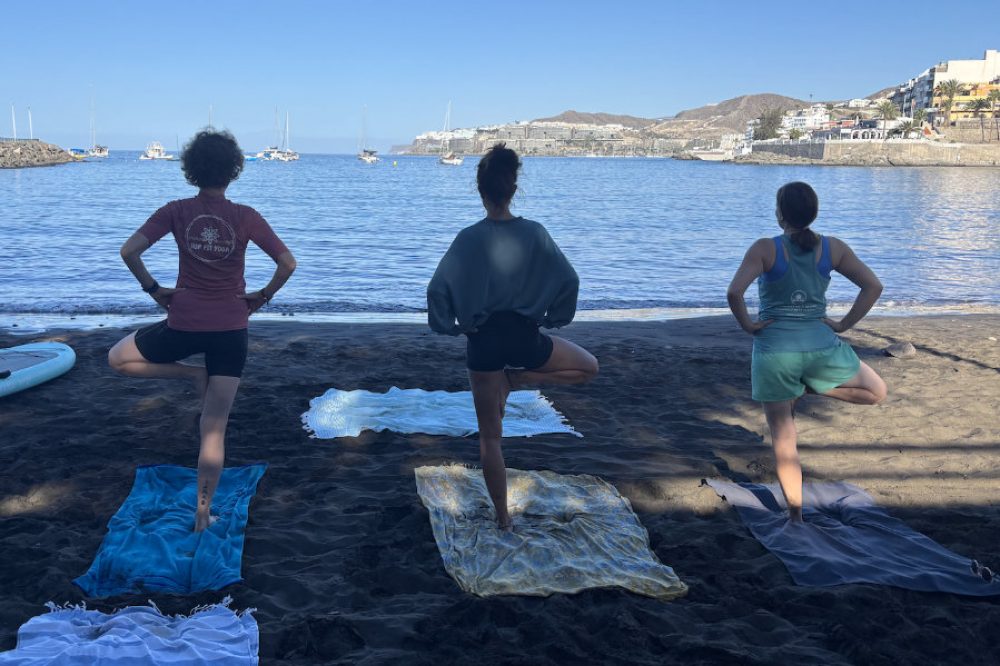 beach yoga retreat gran canaria